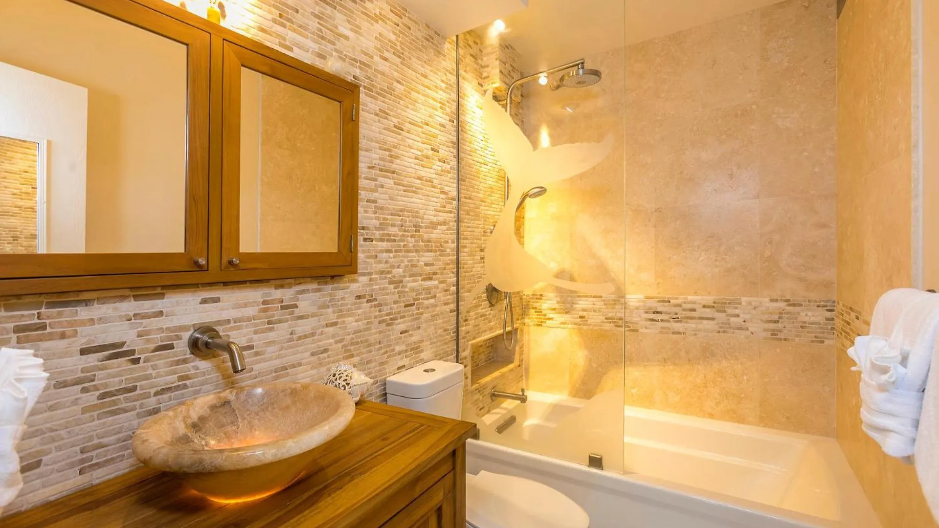 Maalaea Banyans 102 By Coldwell Banker Island Vacations Apartment Wailuku